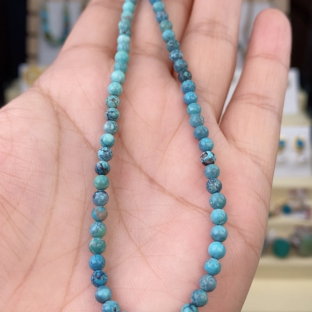 绿松石未镶嵌颈饰