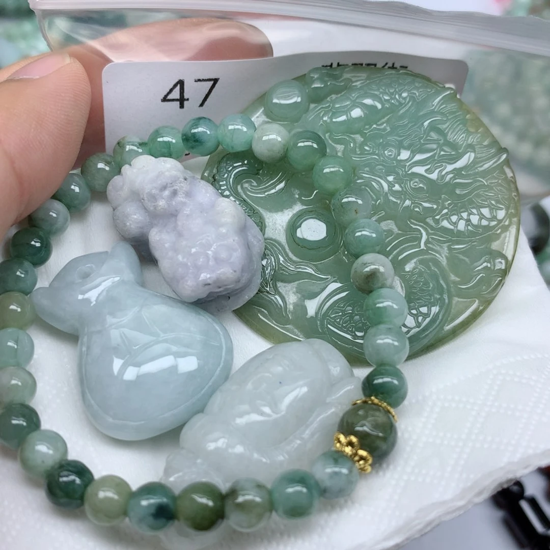 颈饰未镶嵌翡翠翡翠