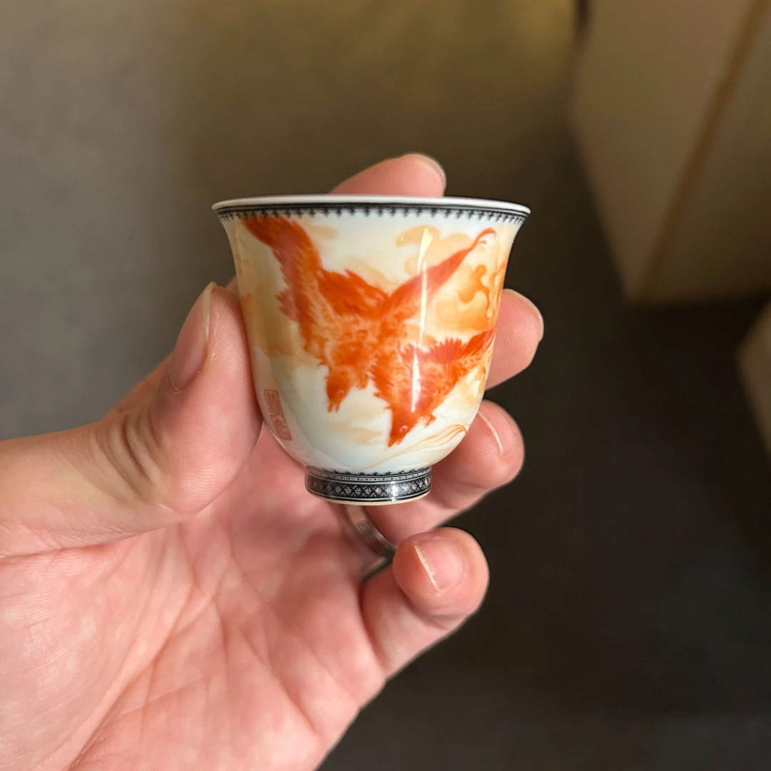 快雪时晴云肩纹小卧足杯