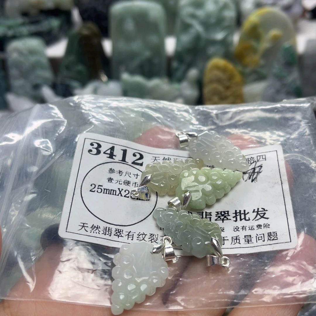 吊坠(不含链)未镶嵌翡翠3412
