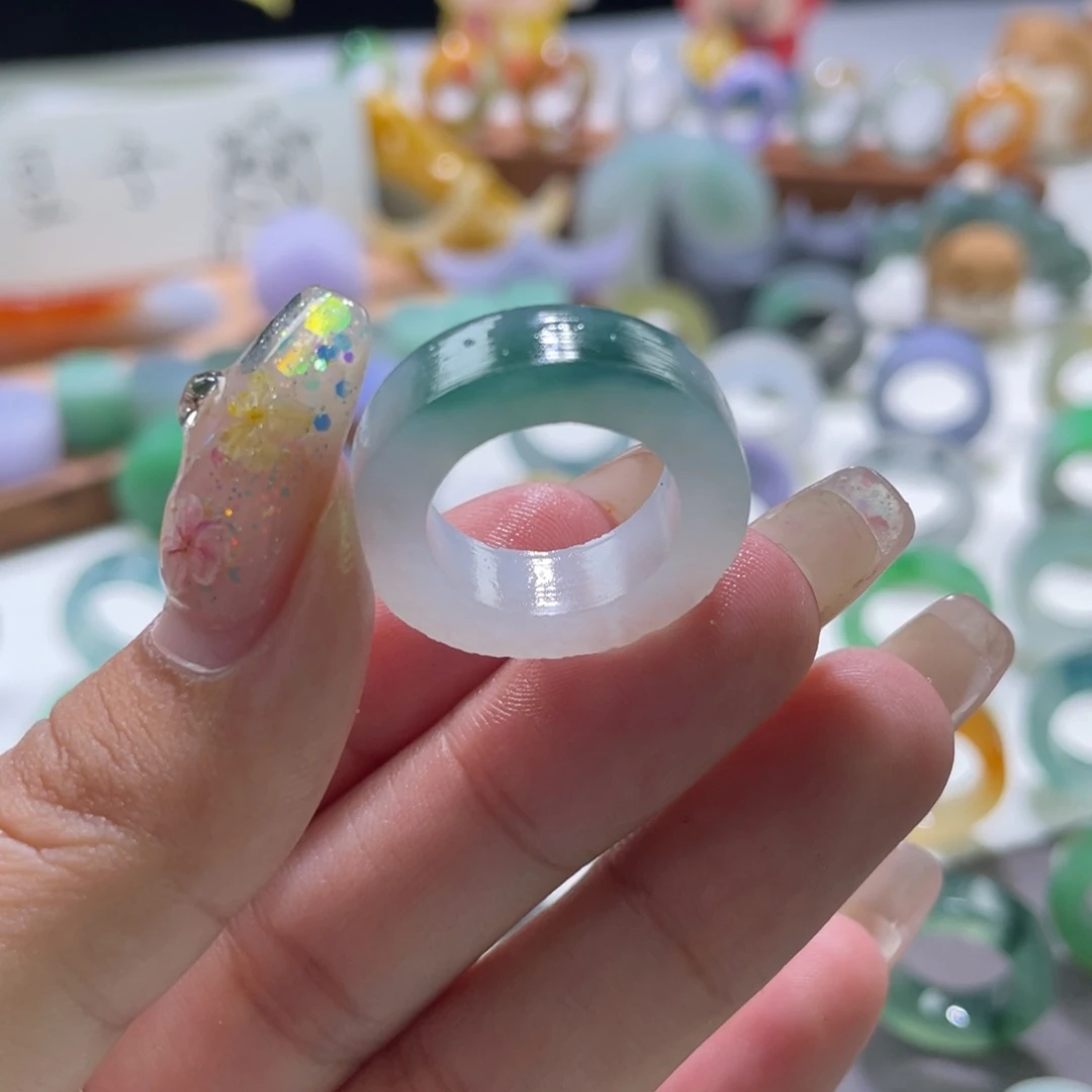 定制翡翠未镶嵌翡翠
