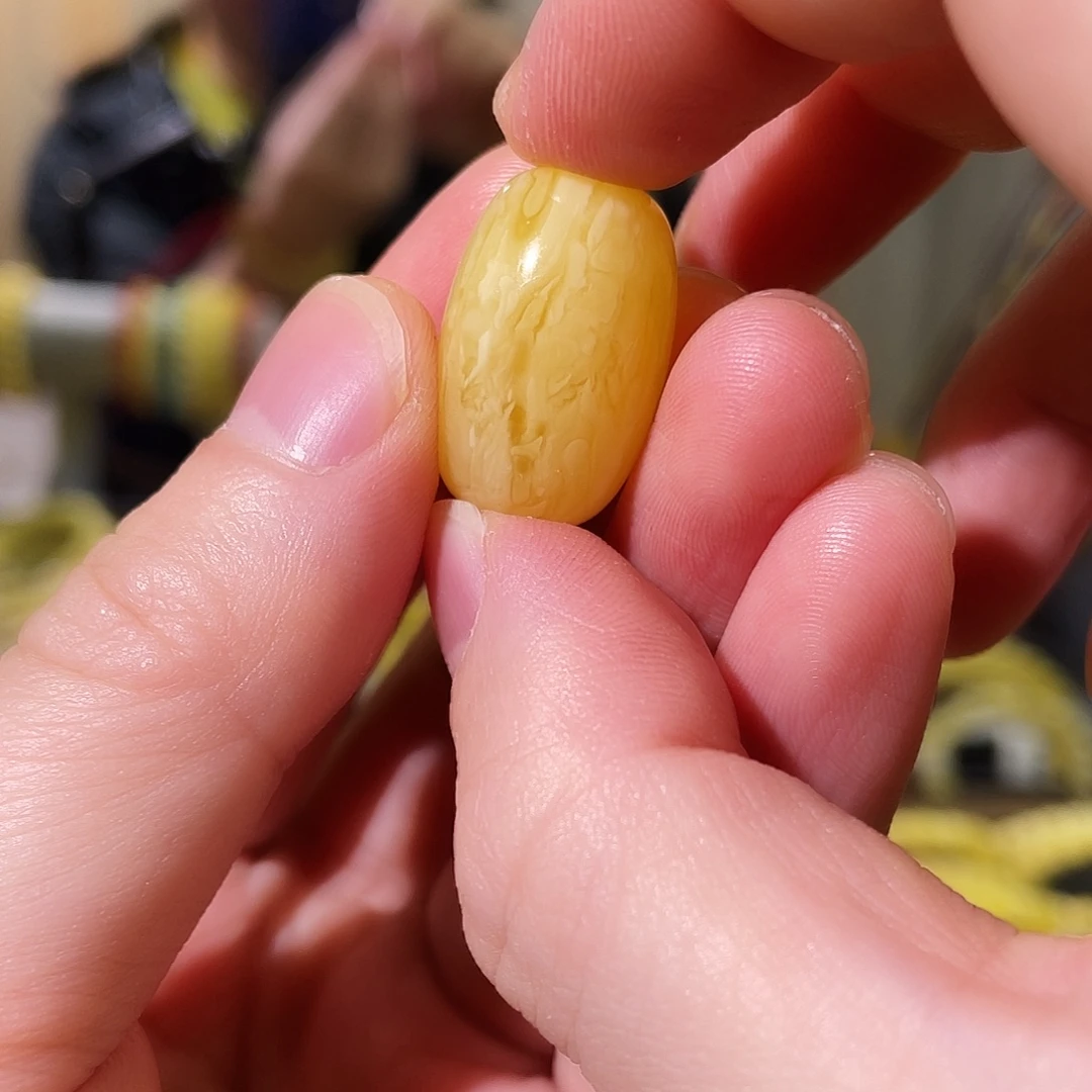 琥珀未镶嵌手链3.2g