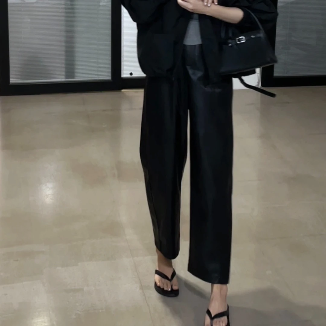黑色加薄绒直筒皮裤后背松紧腰 111709