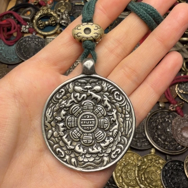 藏传文玩九宫如图