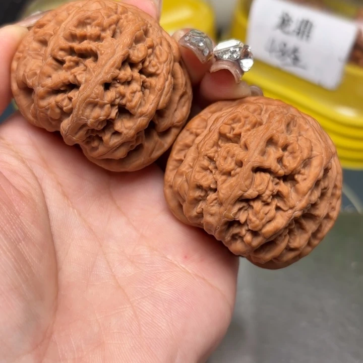 文玩核桃吊坠48-28770-02