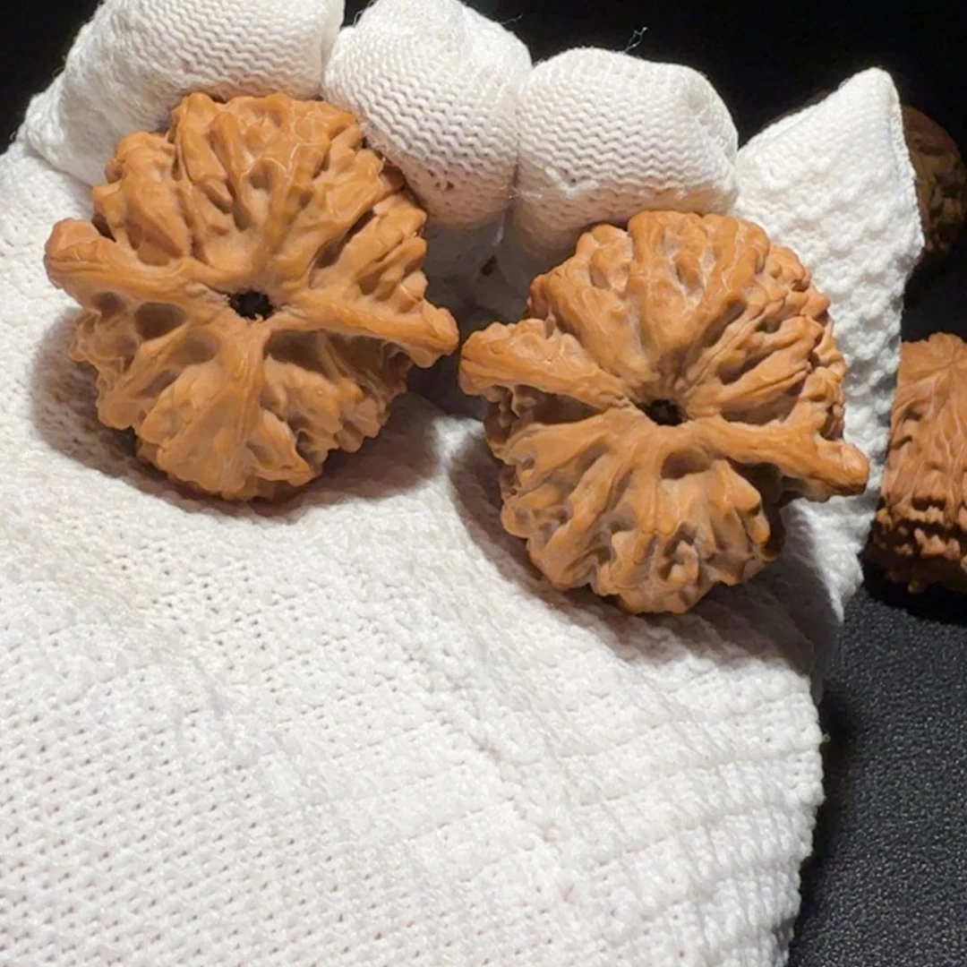 大***疆把件桃核39.5苹果园