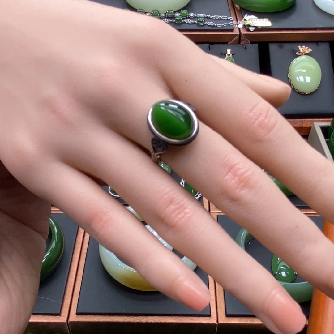 和田玉（碧玉）未镶嵌戒指