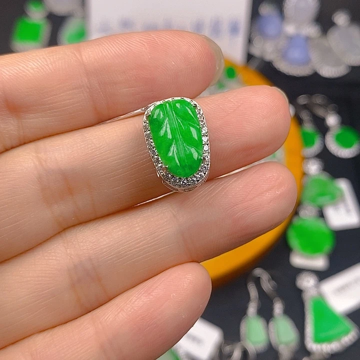 翡翠银S925镶嵌颈饰