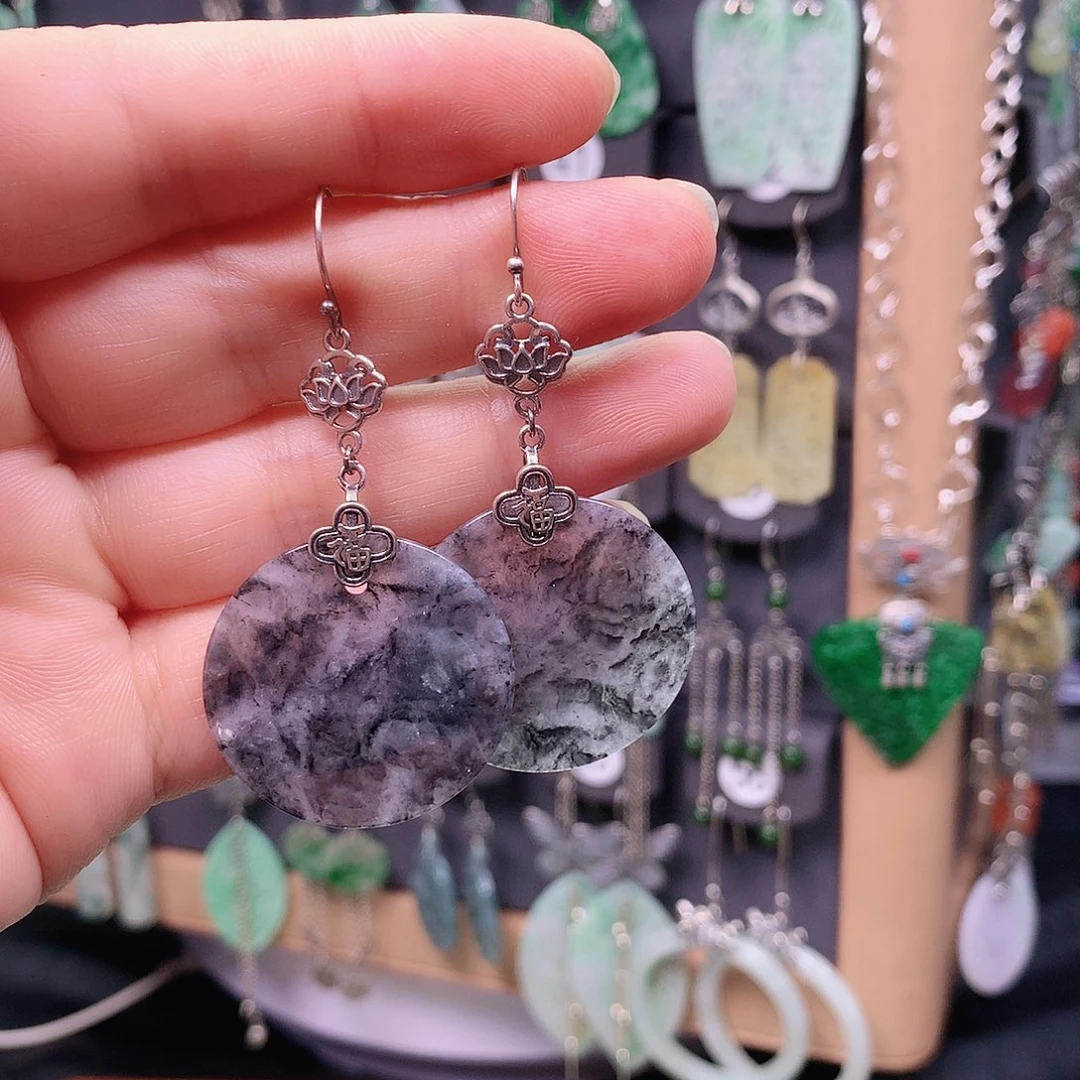 翡翠银S925镶嵌耳饰L***?精美