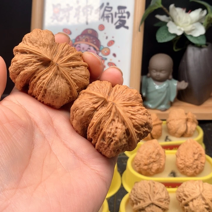 桃核把件今**事文玩核桃