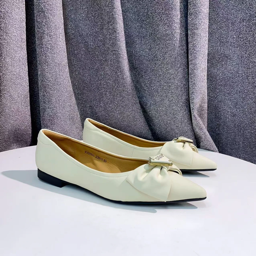 【表弟严选】C403  米白色  时尚舒适低跟尖头浅口女单鞋