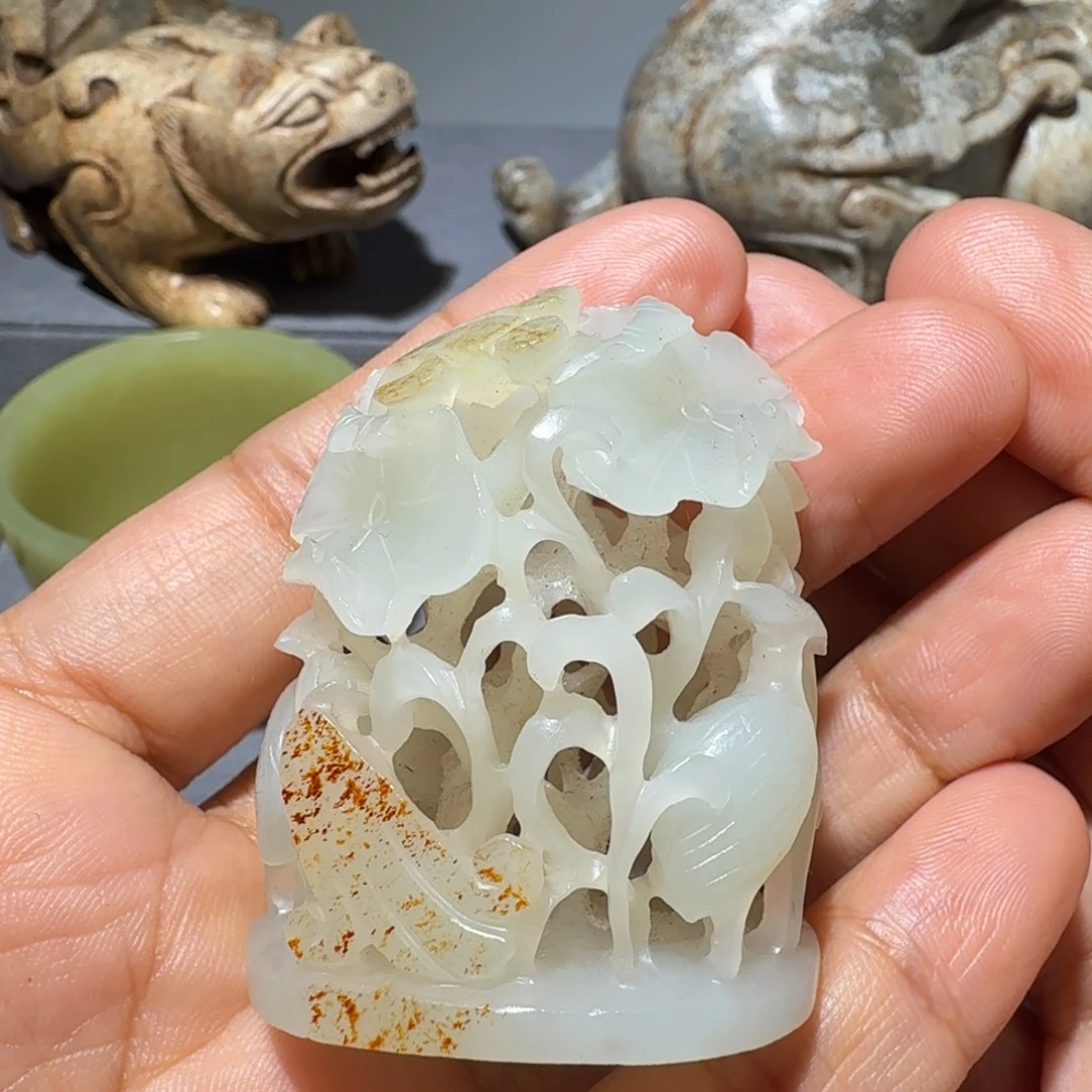 星***^和田玉未镶嵌颈饰