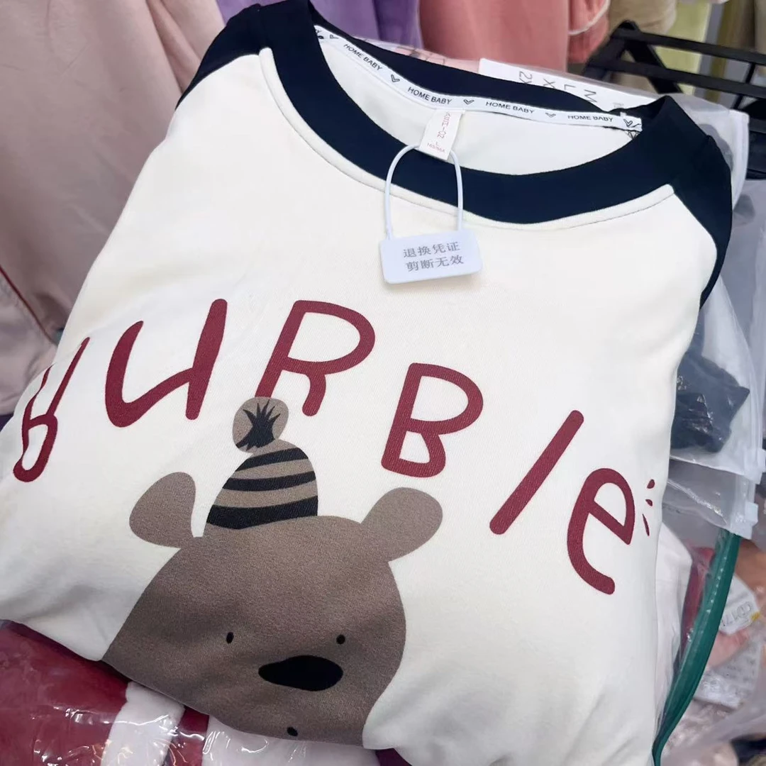 CD266德绒小熊黑色插肩袖带胸垫长袖长裤家居服套装