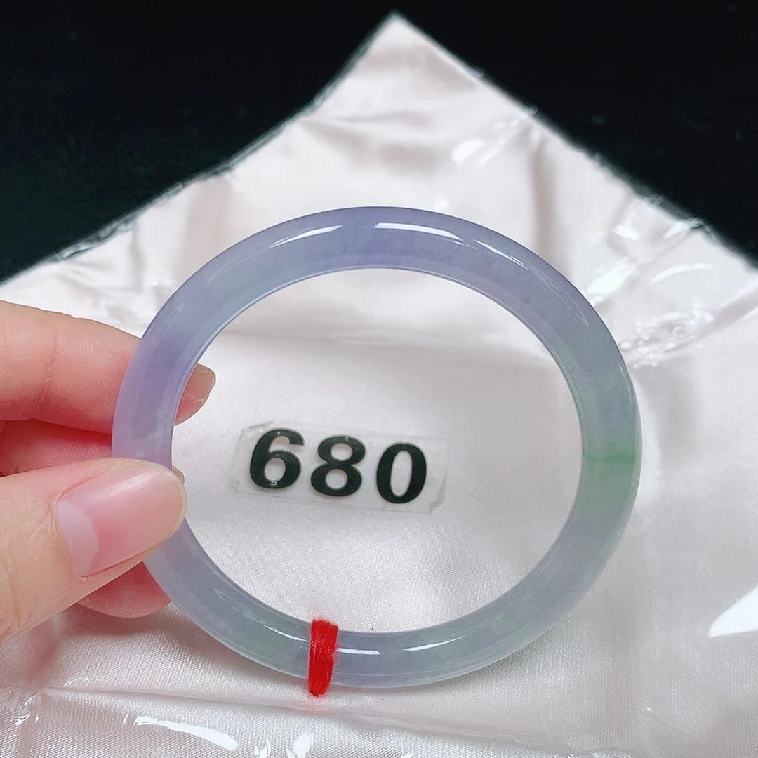 未镶嵌手镯（圆镯）翡翠