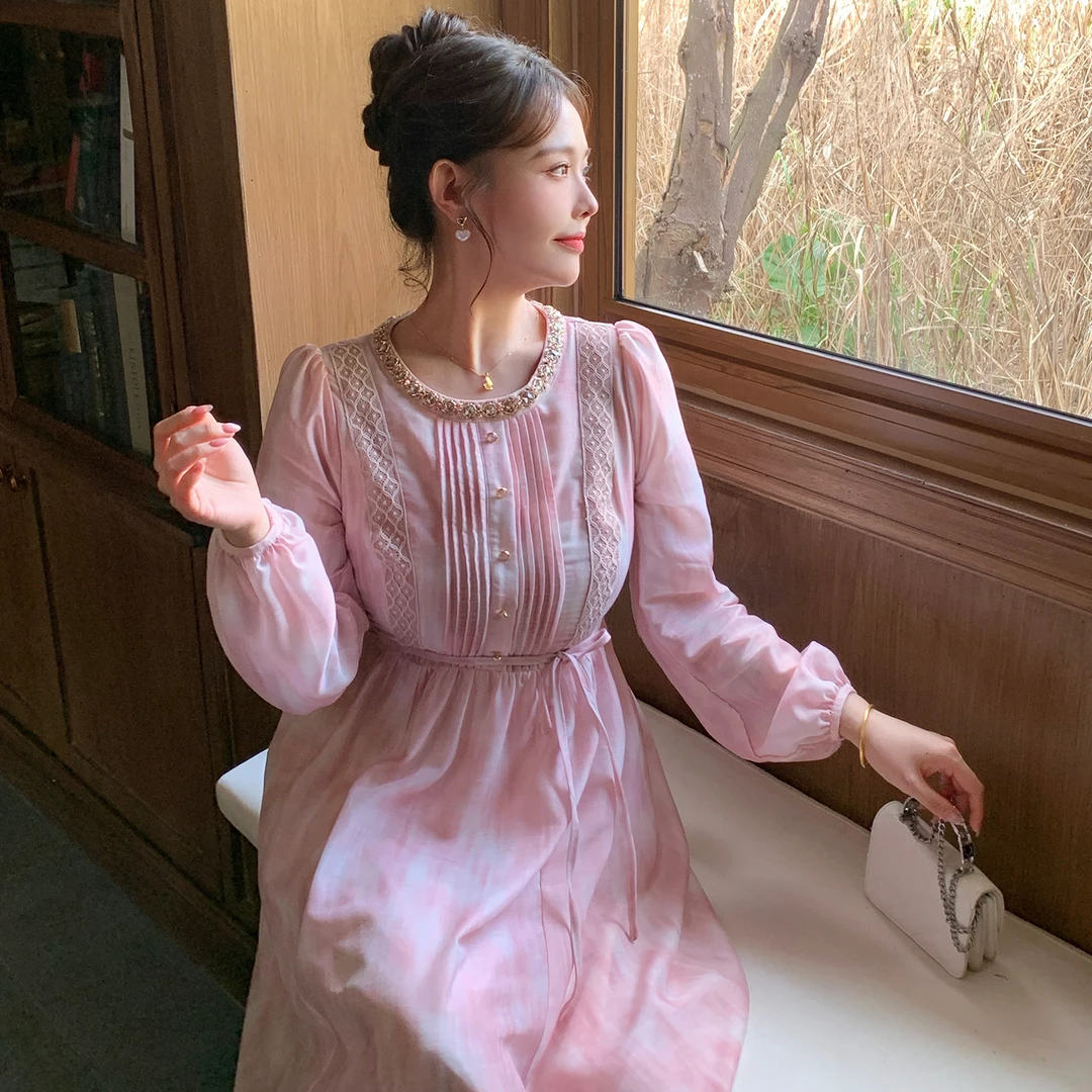 MB大码女装【鎏金梦境】秋冬新款宫廷风复古设计感压褶系带连衣裙