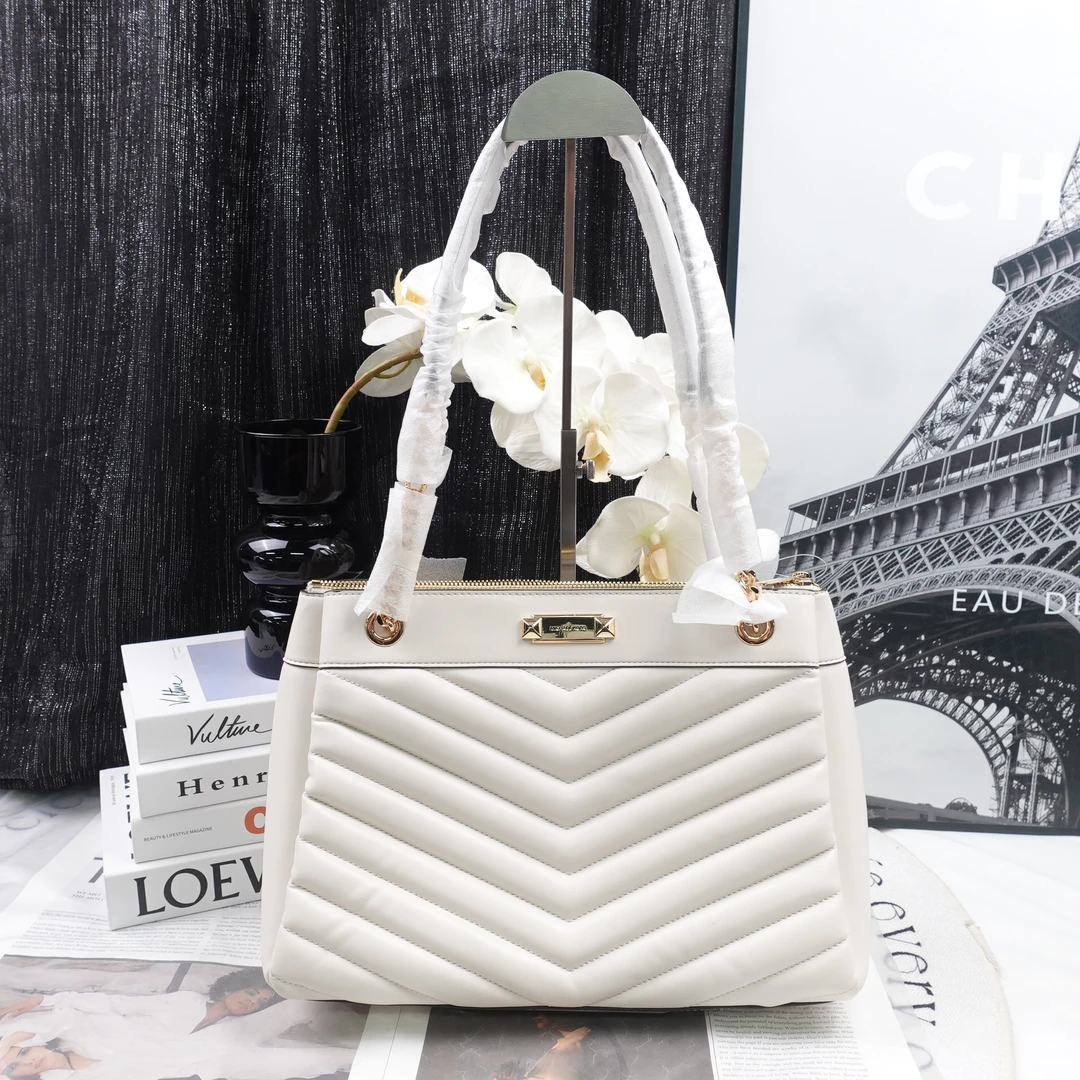 95新 MICHAEL KORS/迈克高仕 单肩包/T10323601