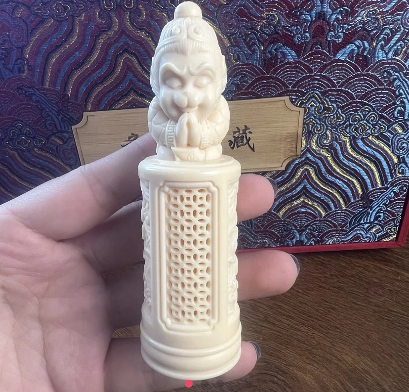 变色密胺竹蛉桶 立体雕刻 出音窗手把件