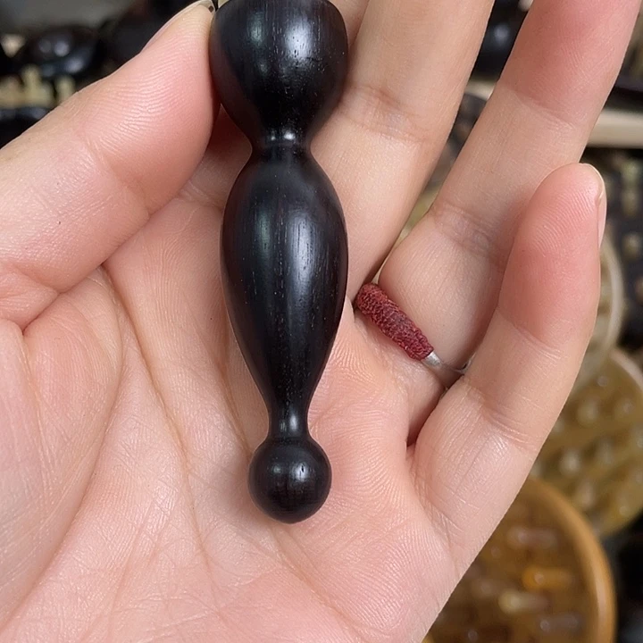 晨****这个世界上最好的人是你自己啊
