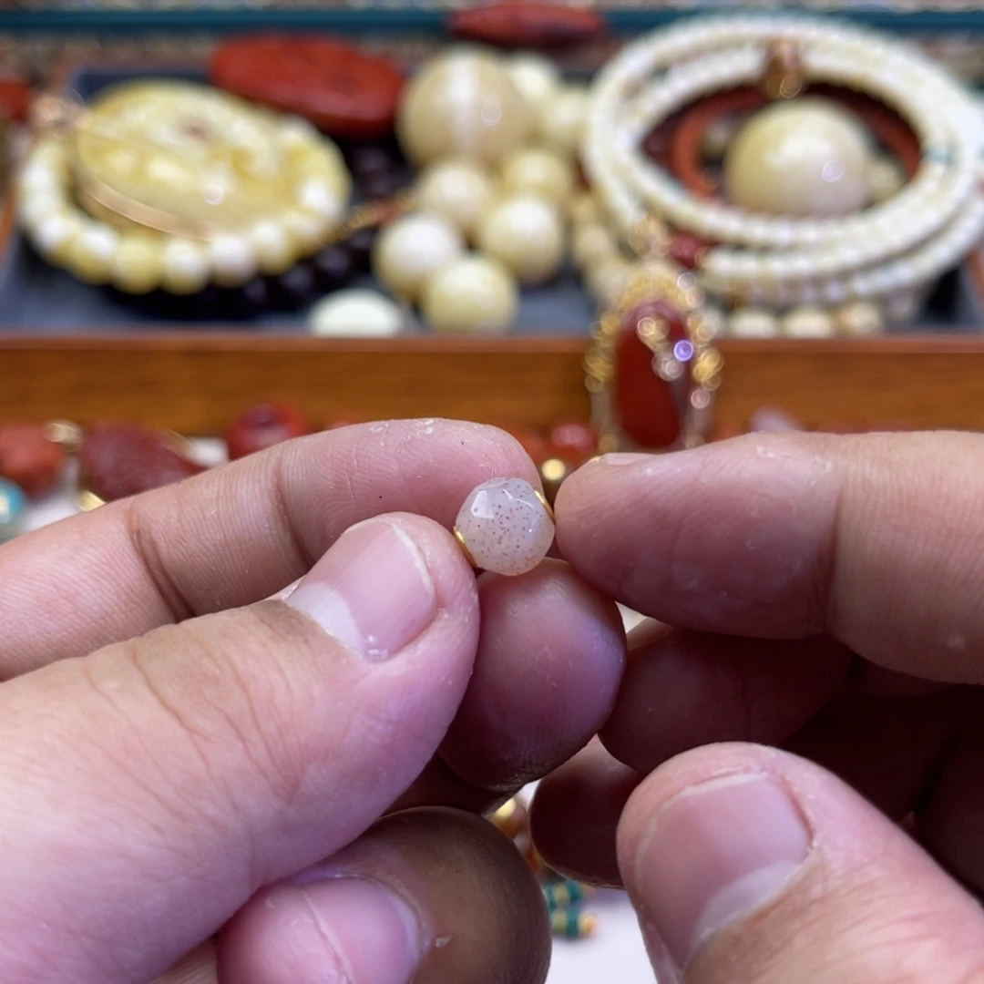 玛瑙/玉髓18K金镶嵌珠宝奇石140