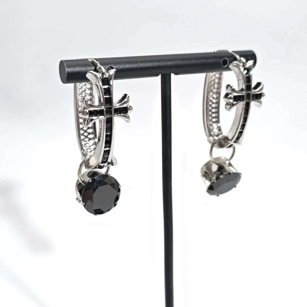 铜合金锆石耳饰 06957小众设计感气质独特椭圆黑锆十字花耳环