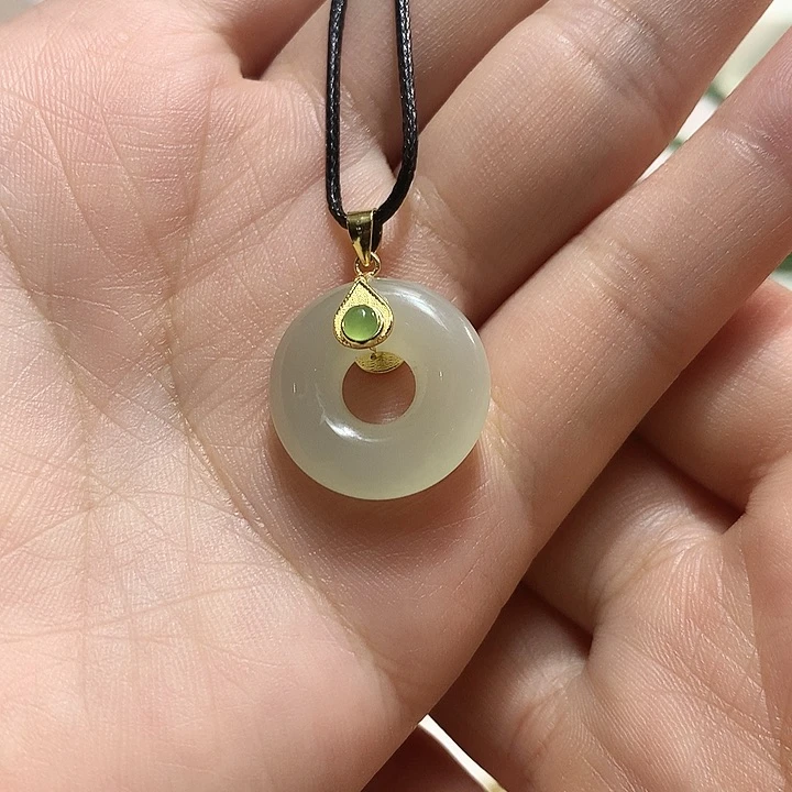 颈饰银S925镀金镶嵌和田玉（白玉）