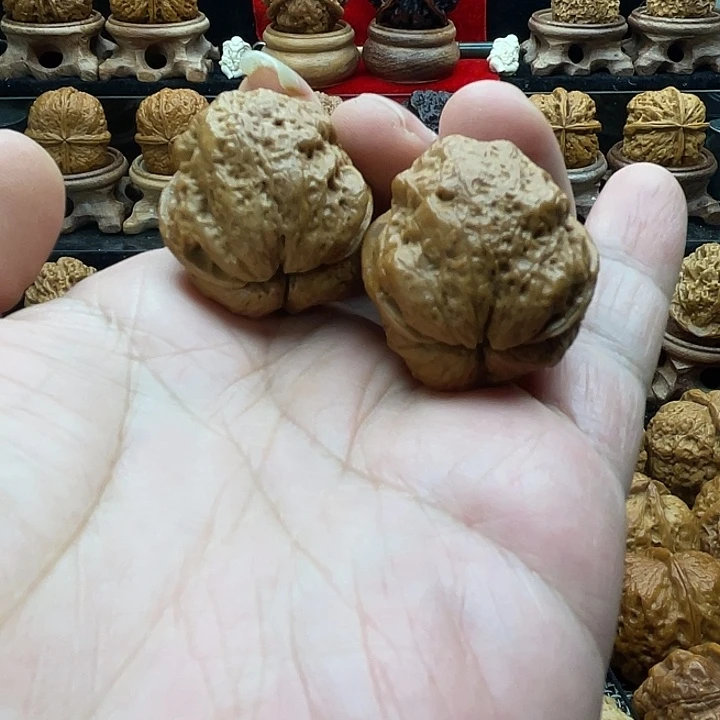 文玩核桃吊坠赤脚金蟾