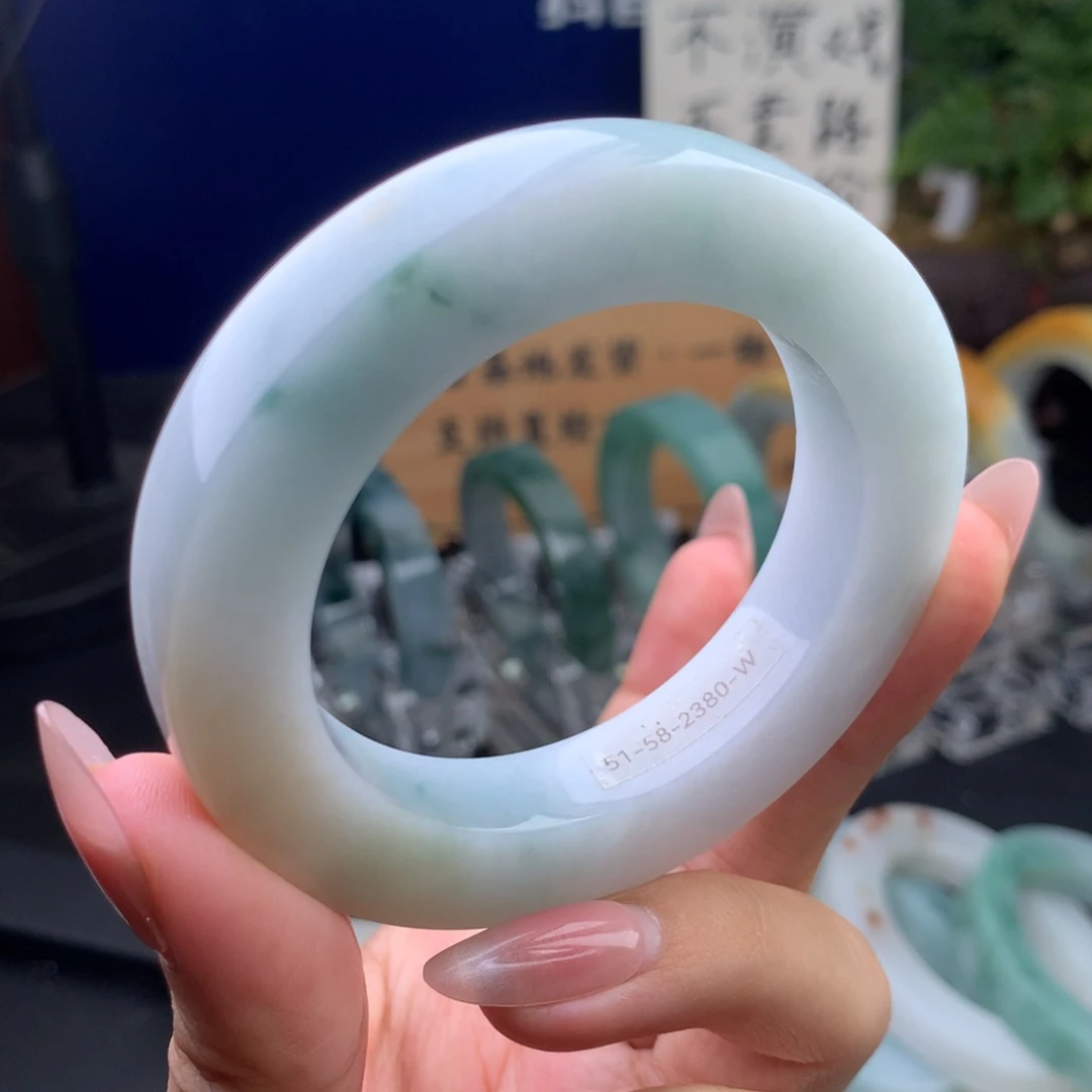 定制翡翠手镯未镶嵌