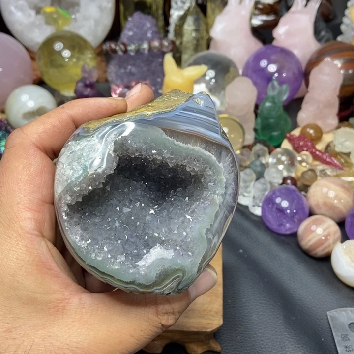 水晶摆件未镶嵌小晶洞