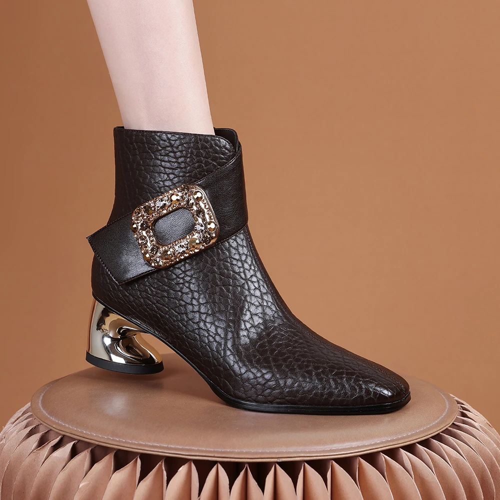 2025年新款法式复古方扣方头百搭短靴时尚舒适显瘦气质时装靴3708