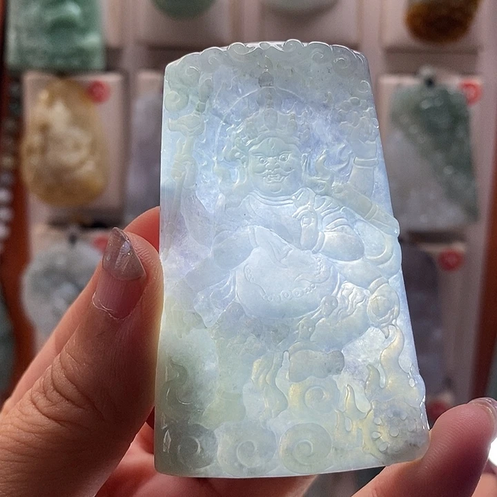 颈饰未镶嵌翡翠每天
