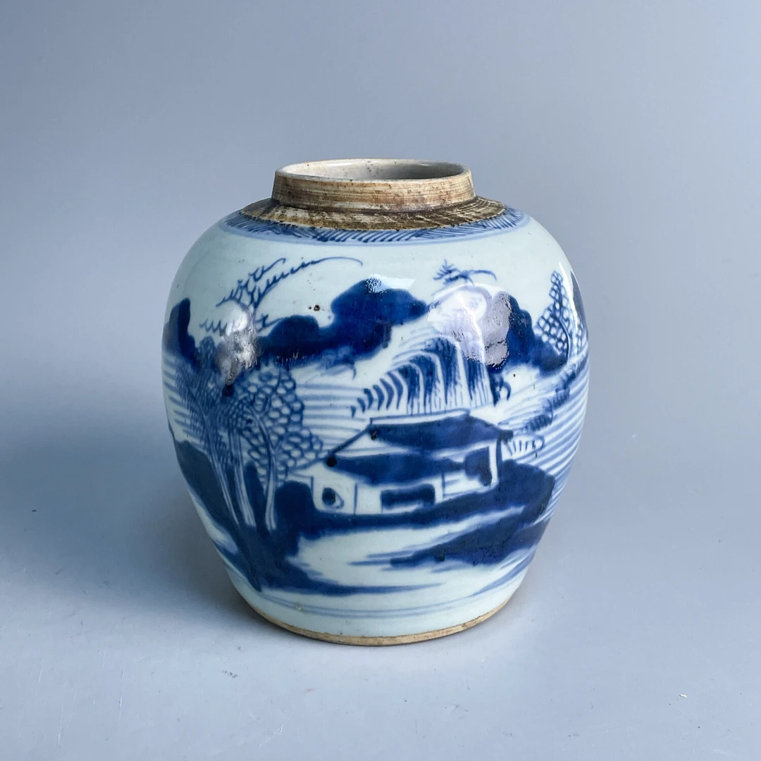 M25I7003B09 - 清乾隆 青花山水纹罐