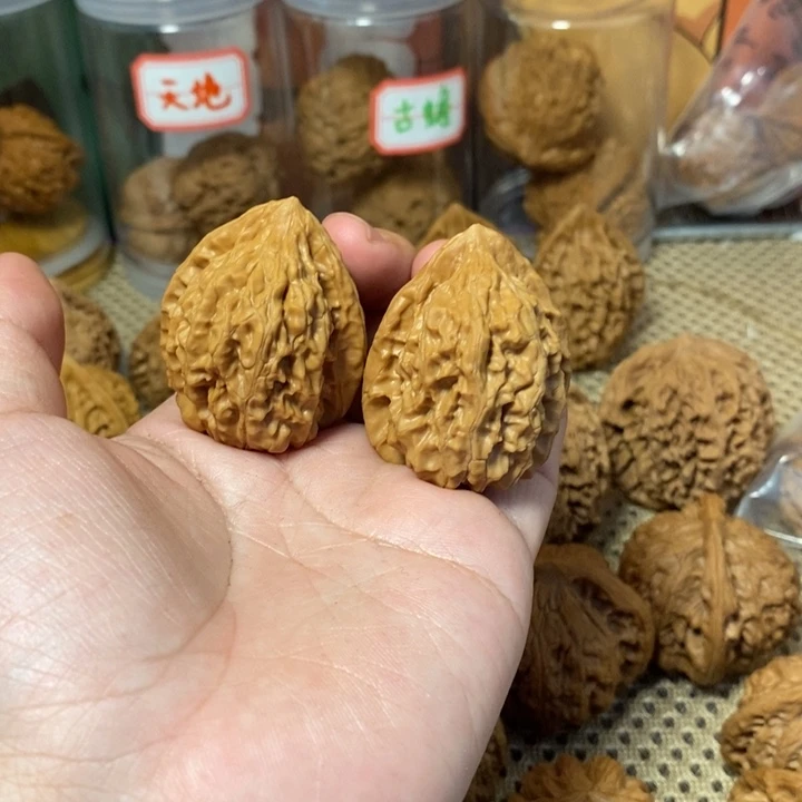 核桃手串/手链东陵玉鸡