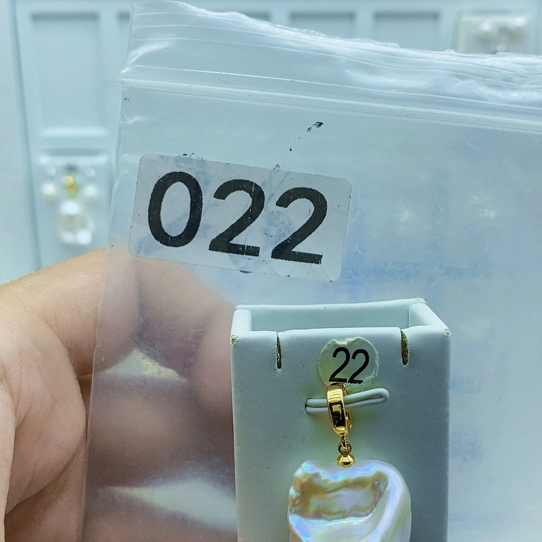 淡水珍珠颈饰合金