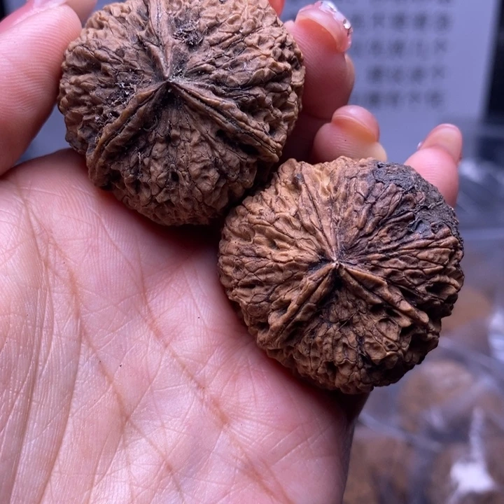 核桃云南野生铁核桃18号37mm