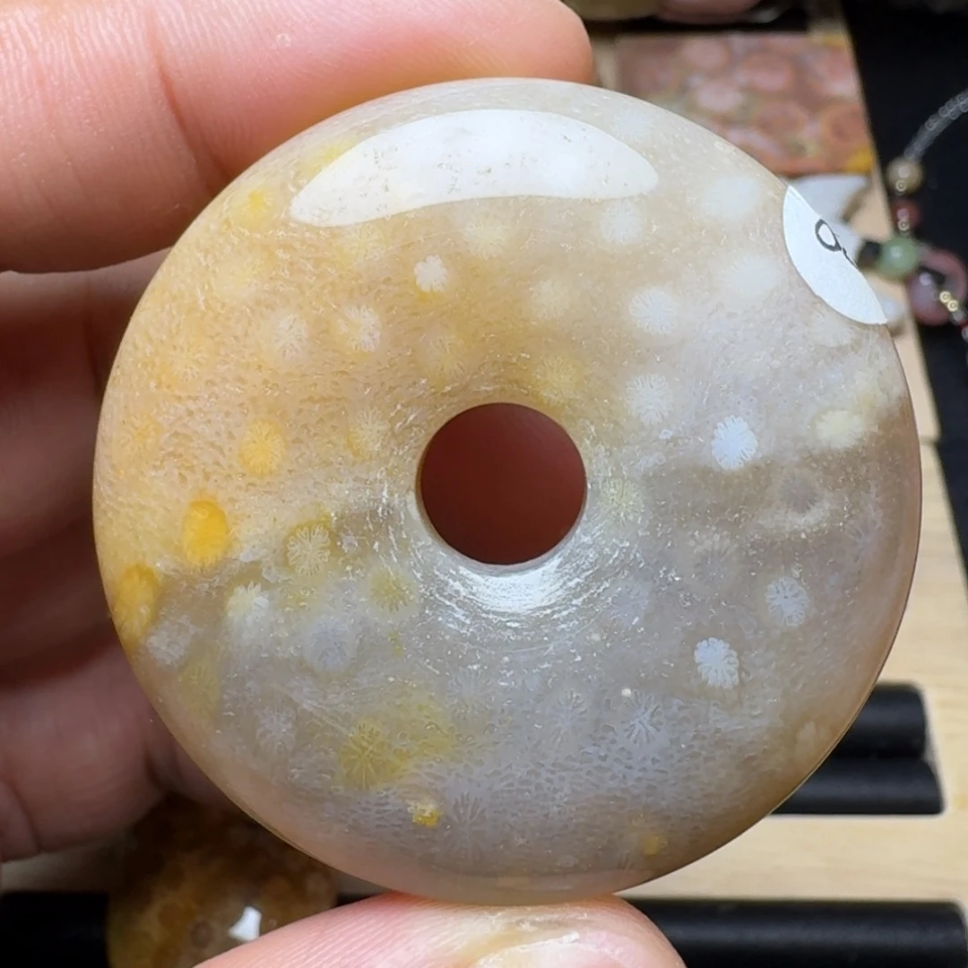 未镶嵌纯天然色有机玉石保真色硅化玉特价