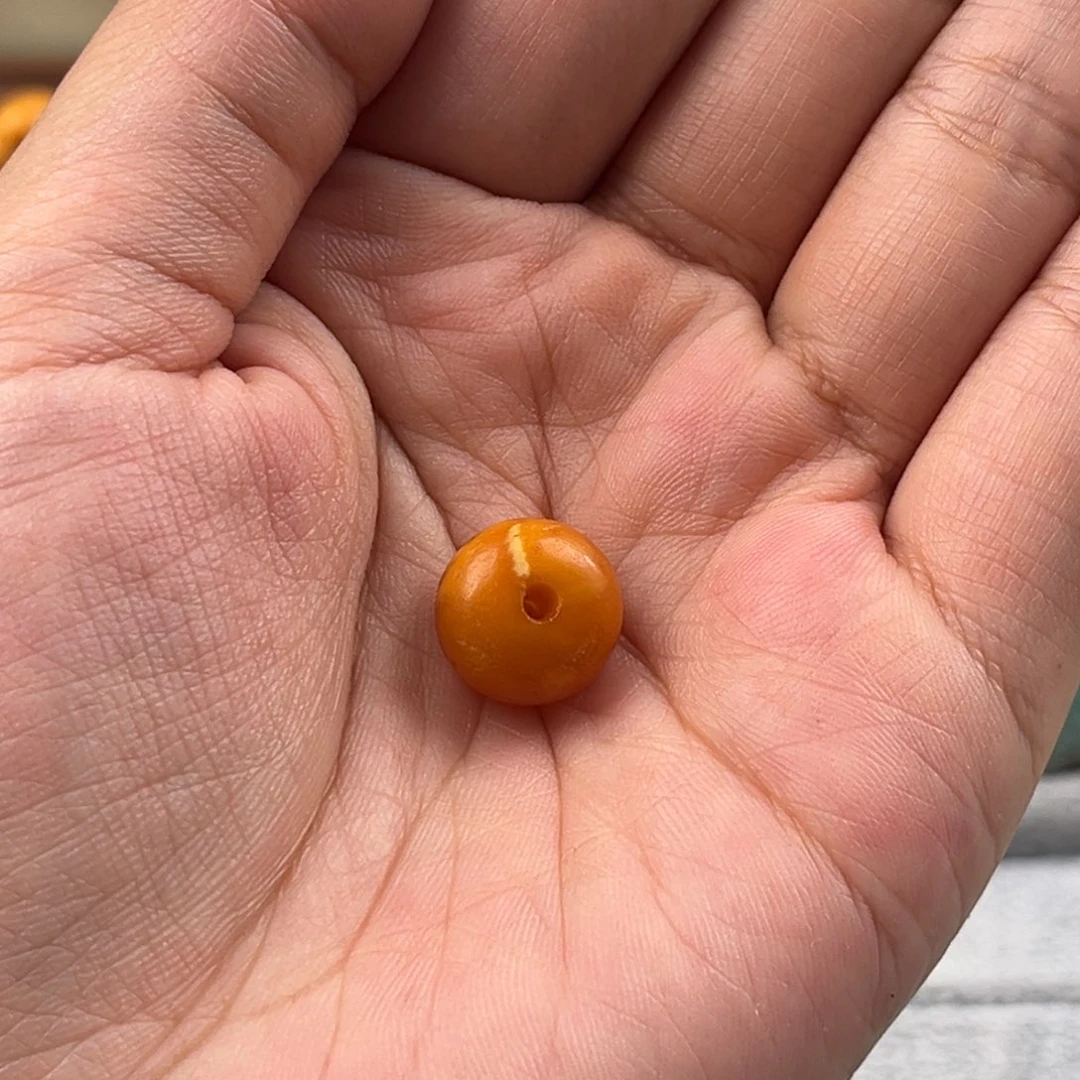 画***猫蜜蜡颈饰未镶嵌老蜜蜡
