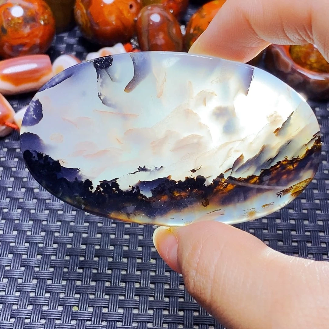 未镶嵌颈饰玛瑙/玉髓流*