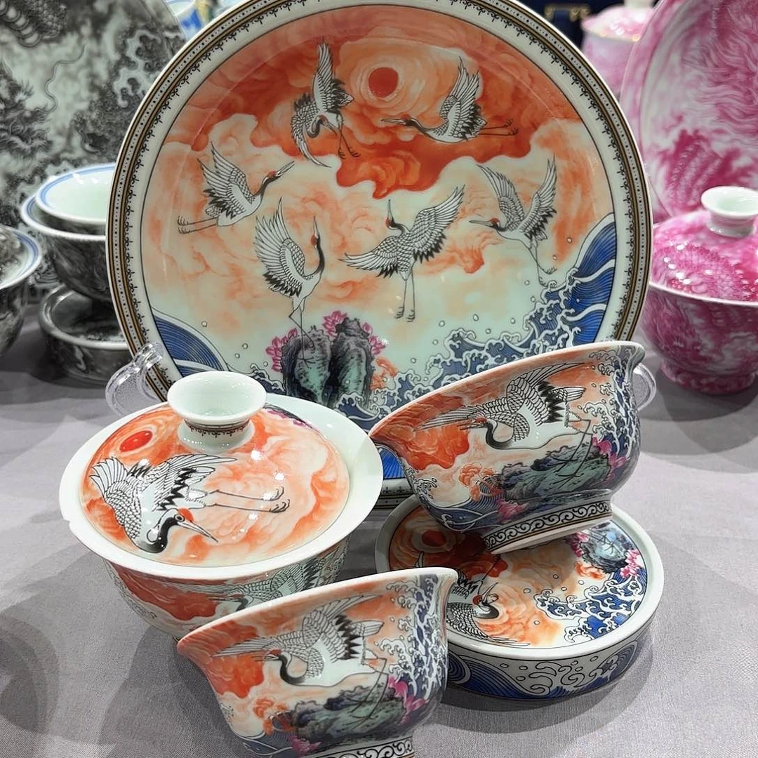 瓷片景德镇瓷器精品陈列