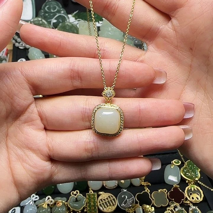 颈饰银S925镶嵌和田玉送链子送绳