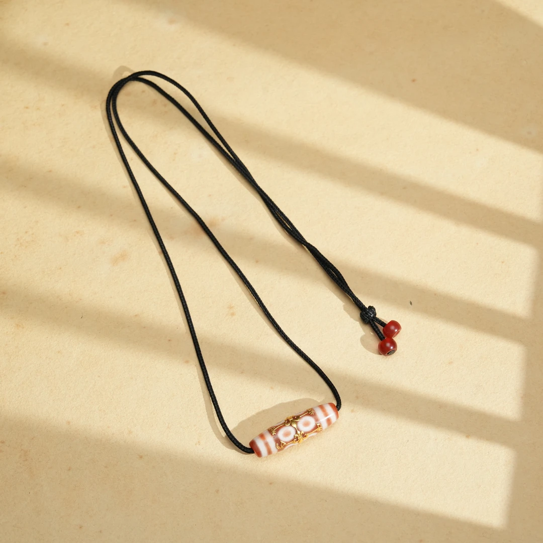 扶摇臻选 | 18k金镶八大守守红肉八眼玛瑙项链