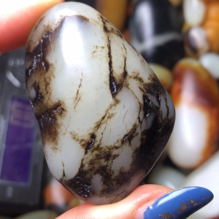 和田玉未镶嵌珠宝奇石