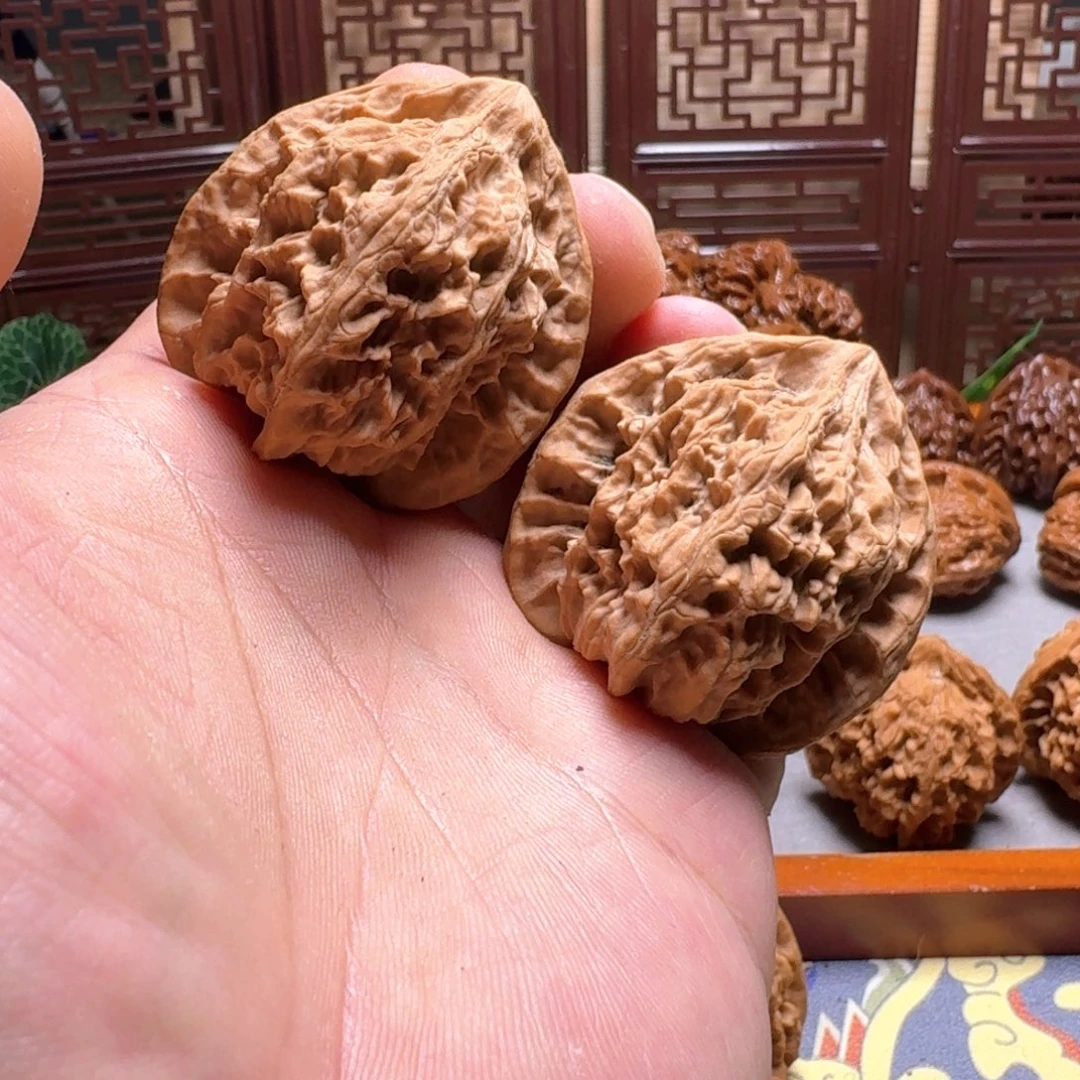 桃核把件w火焰马蹄文玩核桃