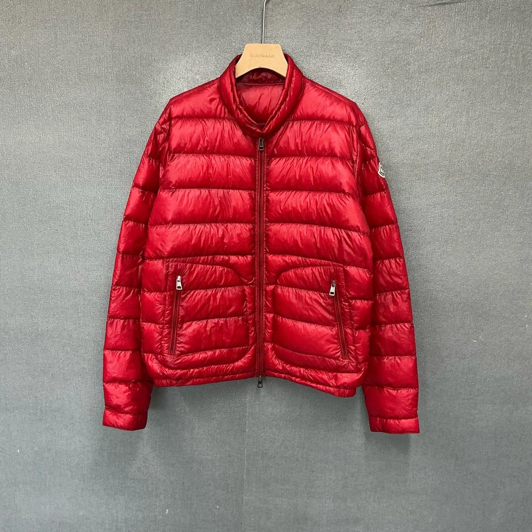 99新 MONCLER 袖标logo90%鸭绒羽绒服 99新3码/4599