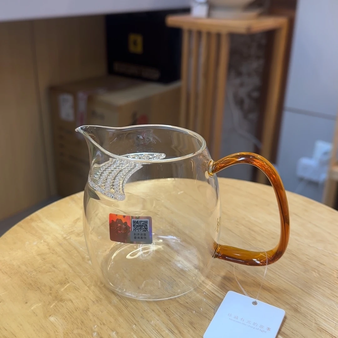 ꧁***꧂玻璃手工艺品禾器泰然月牙公道杯琥珀色