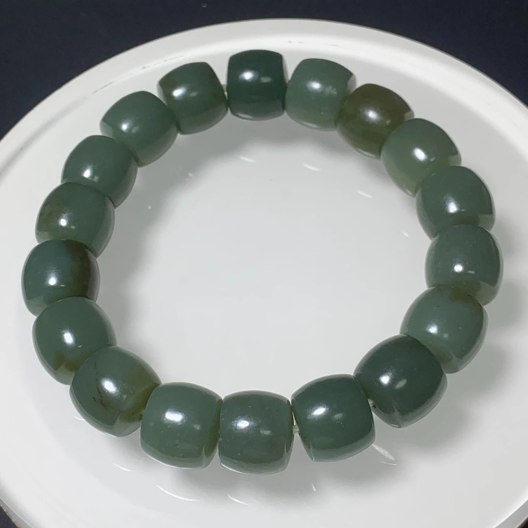 F1822珠宝玉石精选和田玉手串