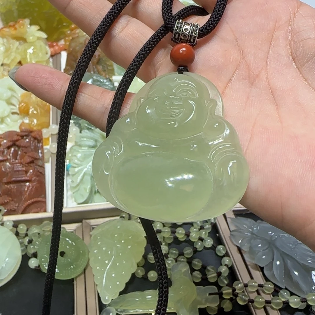 未镶嵌蛇纹石玉吊坠