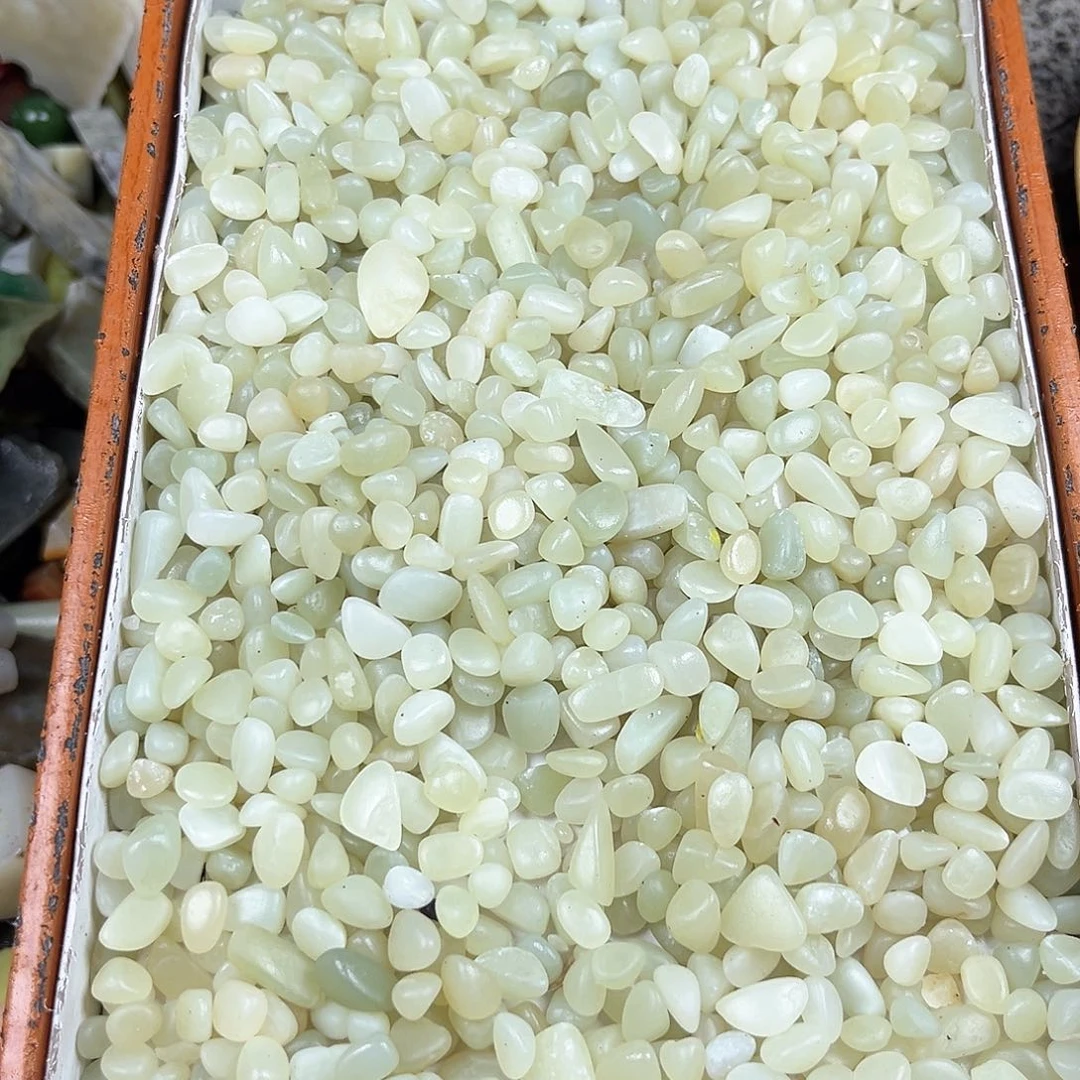 未镶嵌和田玉车挂