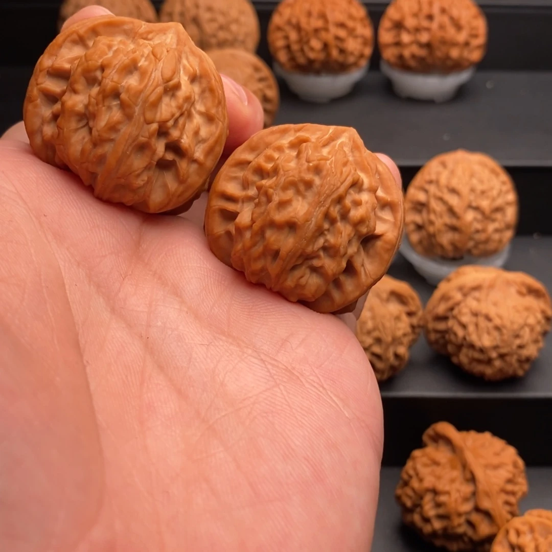 吊坠文玩核桃M***．39御龙