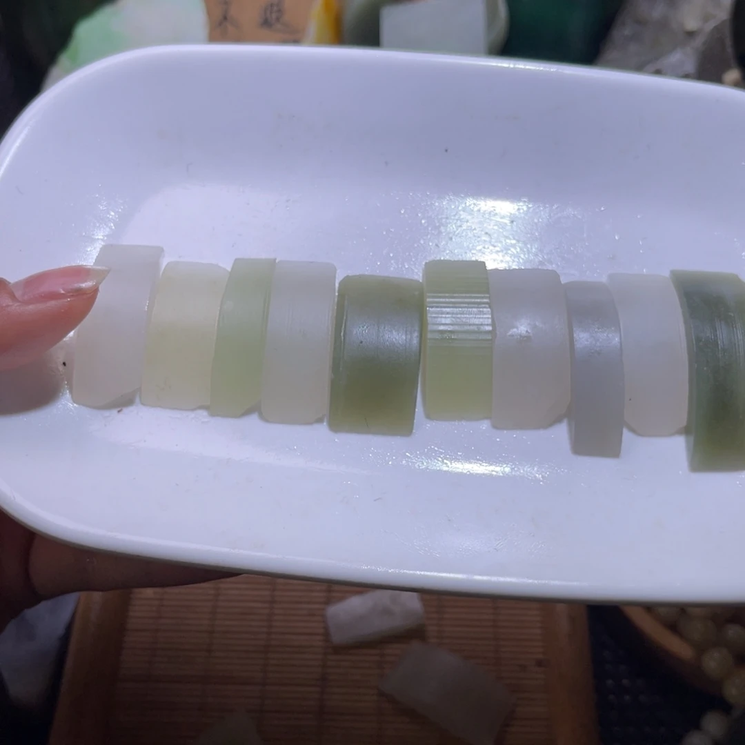 未镶嵌和田玉挂件