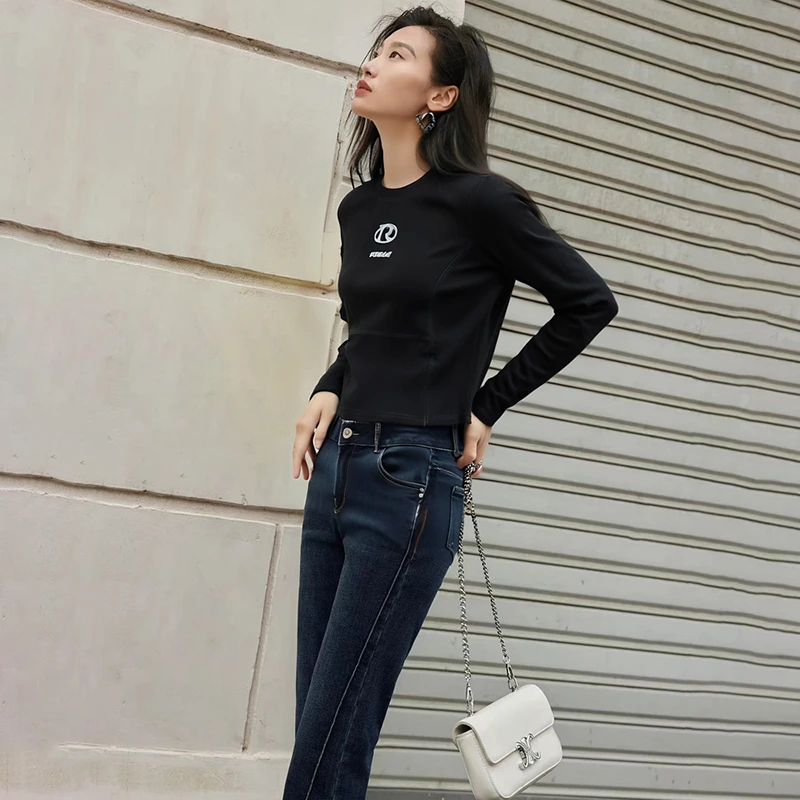 39423【依系列】黑色打底T恤1I813125D